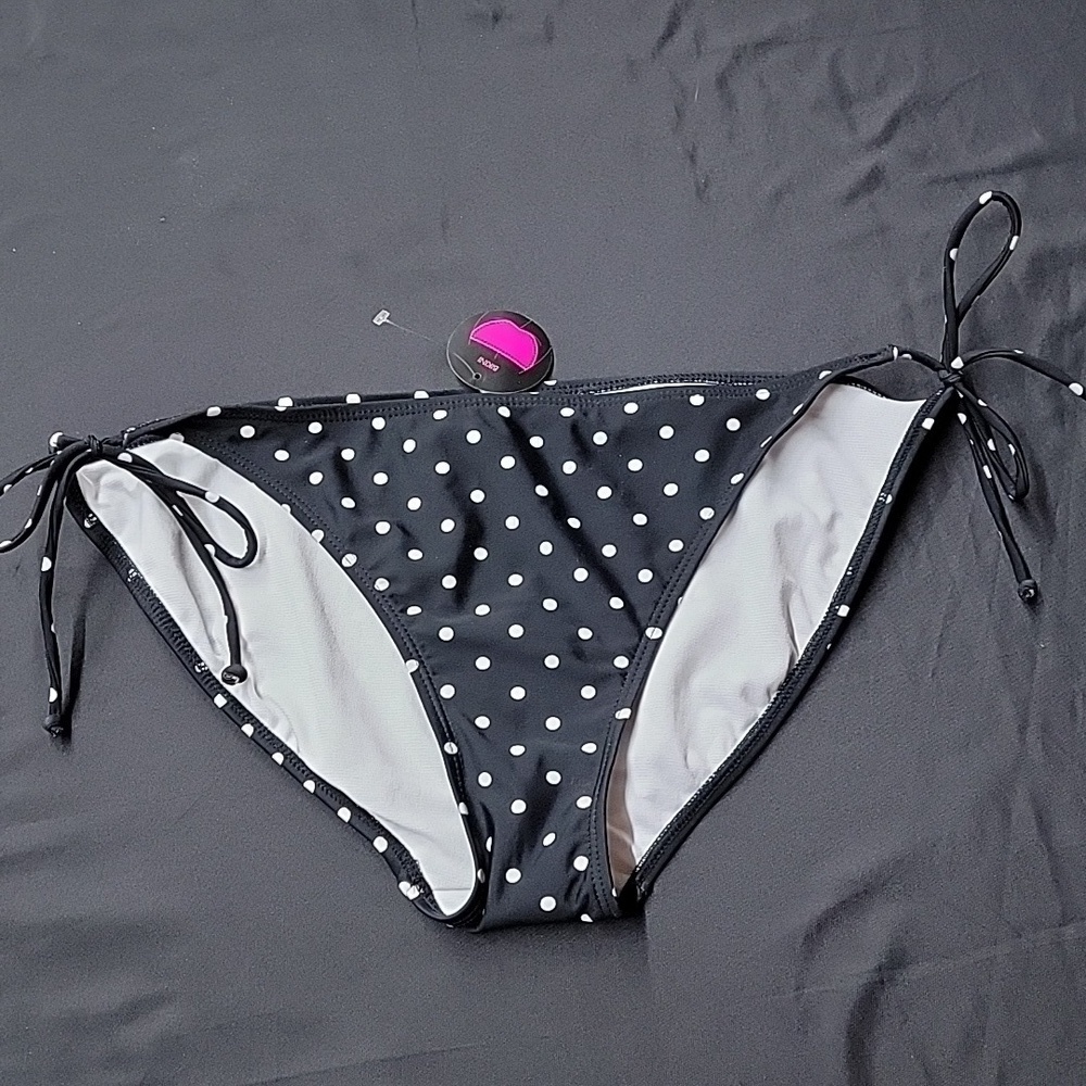 πNWT No Boundaries Polka Dot Printed Side Tie Bikini Bottom Size XL